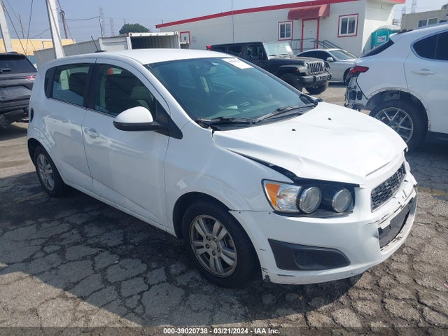 Chevrolet Sonic Lt Auto 2016 1G1JC6SH2G4101585 Image 1