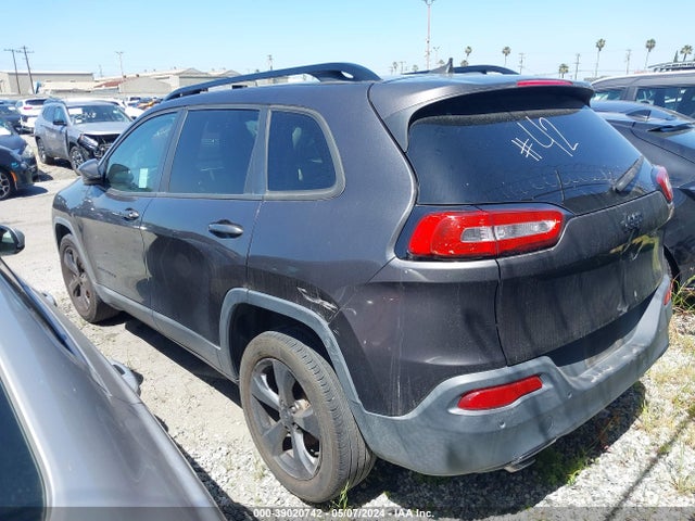 1C4PJLCB0GW107020 Jeep Cherokee Altitude