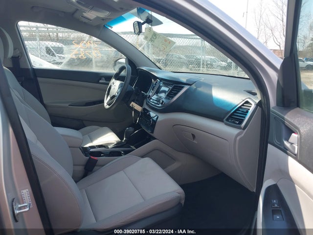 Hyundai TUCSON SE 2017 KM8J3CA45HU390589 Image 5