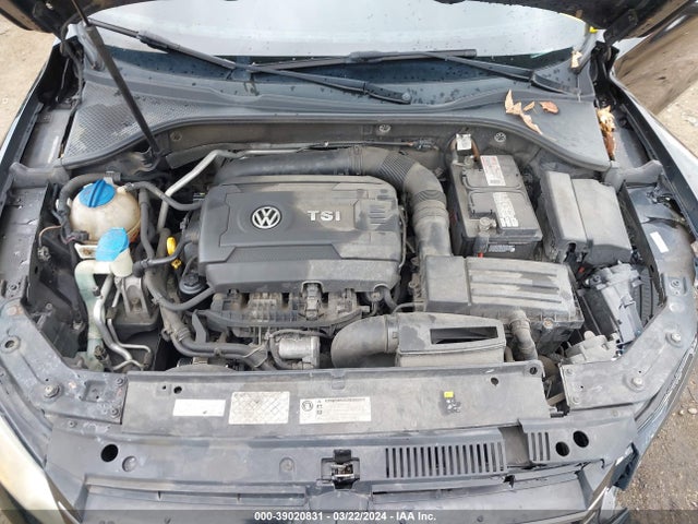 1VWAT7A31FC007346 Volkswagen Passat 1.8t S
