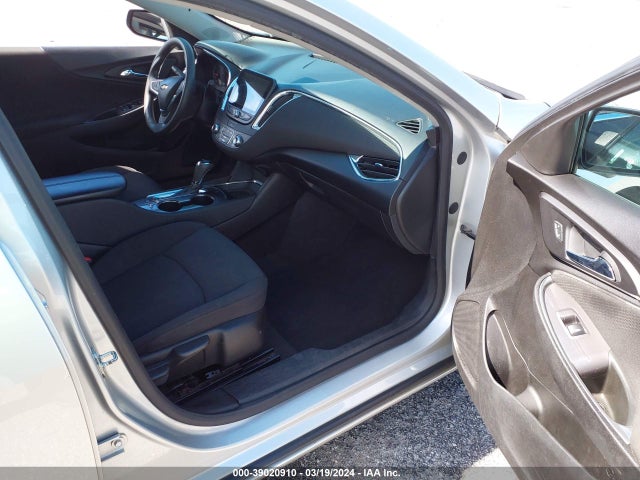 Chevrolet MALIBU LT 2019 1G1ZD5ST3KF120478 Image 5