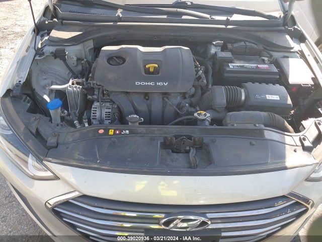 Hyundai ELANTRA SE 2017 5NPD74LFXHH103381 Image 10