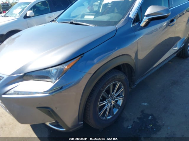 JTJBJRBZ7K2102597 Lexus NX 300H