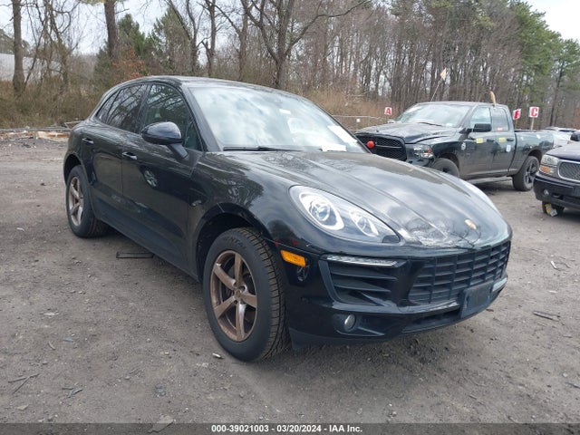 2018 PORSCHE MACAN WP1AA2A55JLB01427 Photo 0