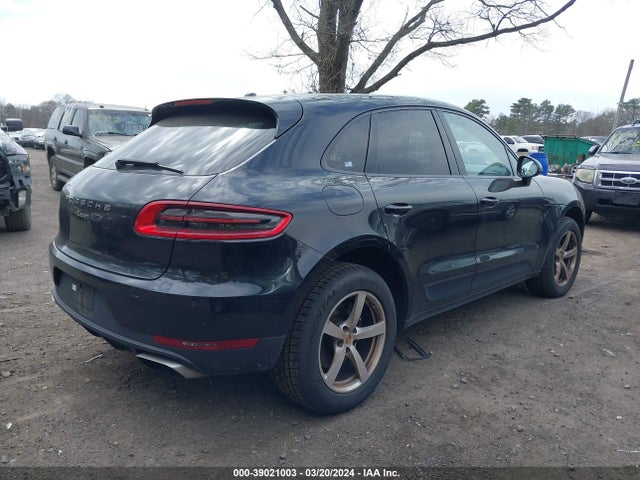 2018 PORSCHE MACAN WP1AA2A55JLB01427 Photo 3