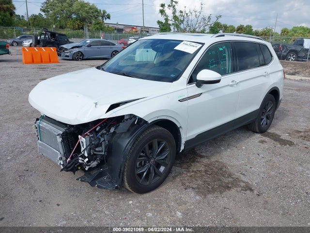 3VV3B7AX6NM163916 Volkswagen Tiguan 2.0t Se