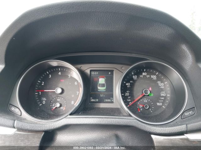 1VWBA7A33JC050458 Volkswagen Passat 2.0t Se