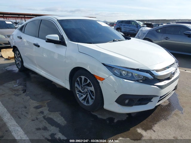 Honda CIVIC EX 2018 19XFC2F79JE025862 главное изображение