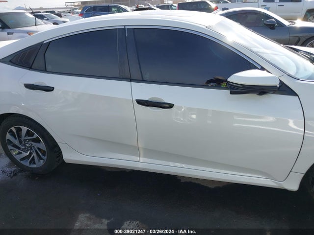 Honda CIVIC EX 2018 19XFC2F79JE025862 Image 14