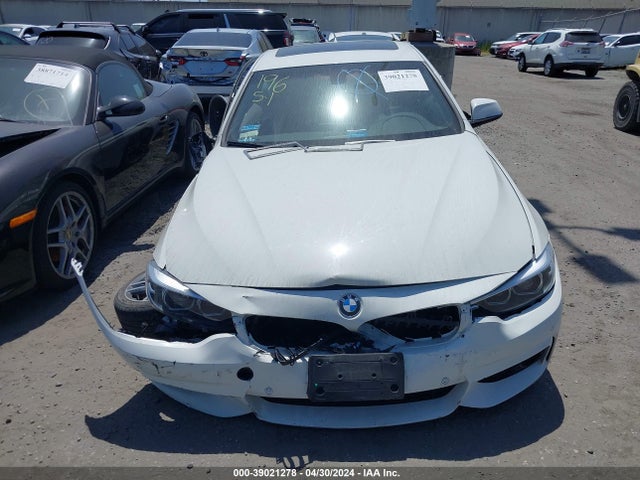 WBA4W7C59KAG52984 BMW 440I
