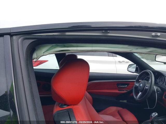 WBA4W7C59KAG52984 BMW 440I