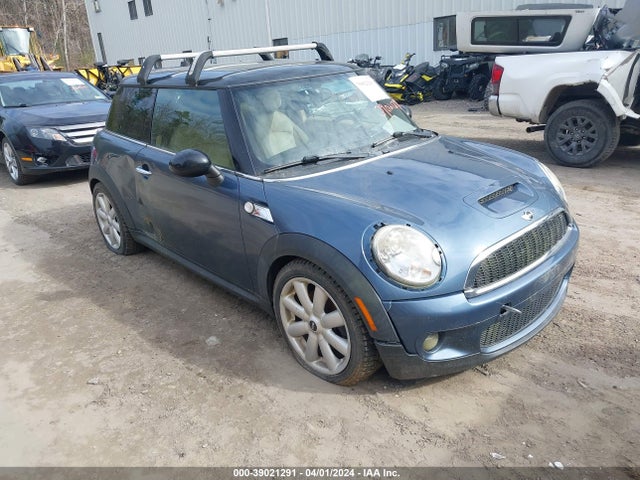 2010 MINI COOPER S WMWMF7C52ATX43739 Photo 0