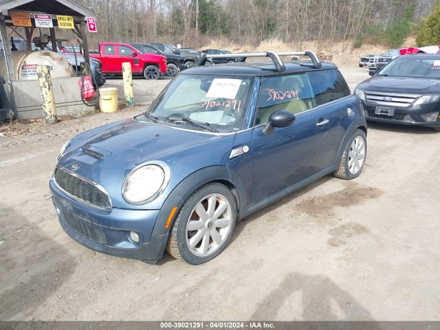 2010 MINI COOPER S WMWMF7C52ATX43739 Photo 1