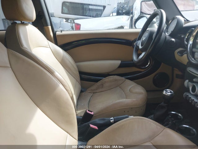 2010 MINI COOPER S WMWMF7C52ATX43739 Photo 4