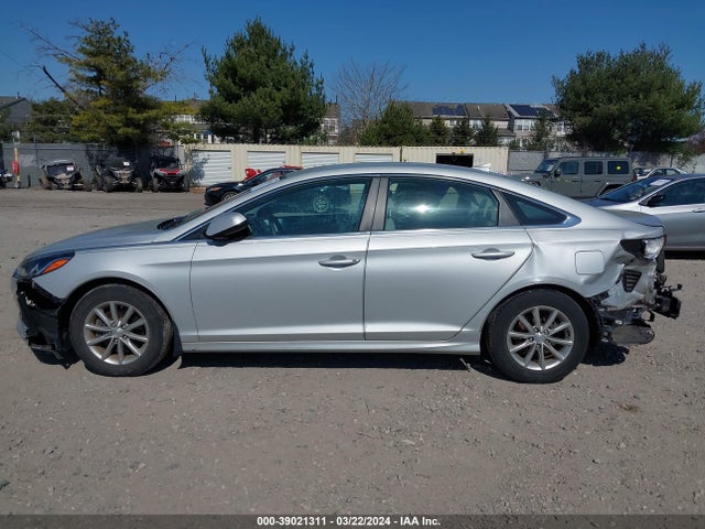 Hyundai SONATA SE 2019 5NPE24AF2KH817308 Image 14