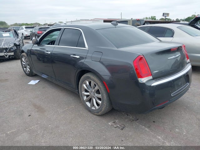2C3CCAKG3JH154319 Chrysler 300 Limited Awd