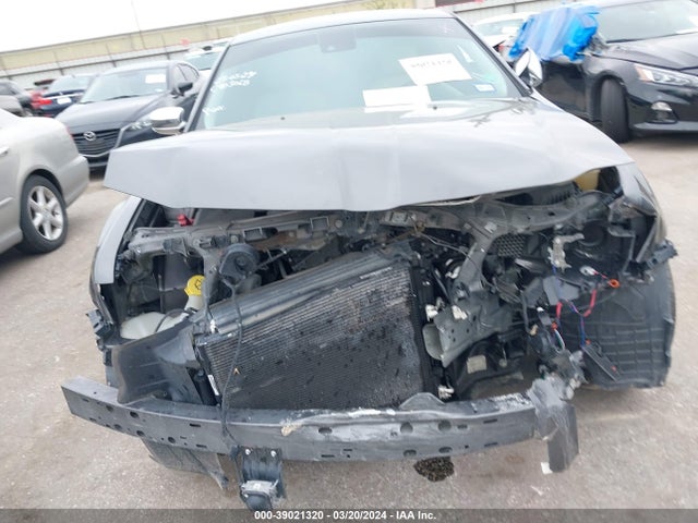 2C3CCAKG3JH154319 Chrysler 300 Limited Awd