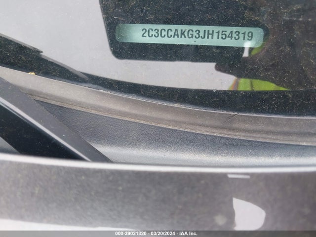 2C3CCAKG3JH154319 Chrysler 300 Limited Awd