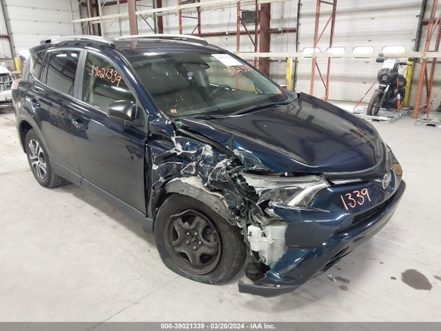 Toyota RAV4 LE 2017 JTMBFREV9HJ146287 Image 6