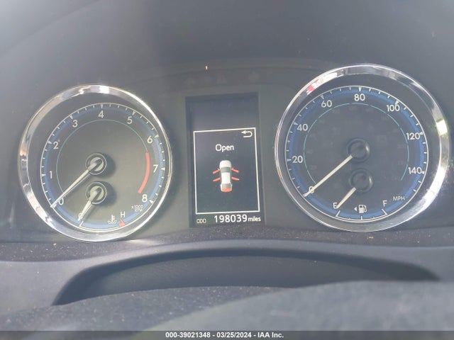 Toyota COROLLA SE 2018 5YFBURHE5JP769389 Image 7