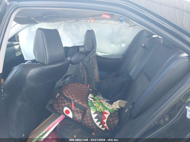 Toyota COROLLA SE 2018 5YFBURHE5JP769389 Image 8