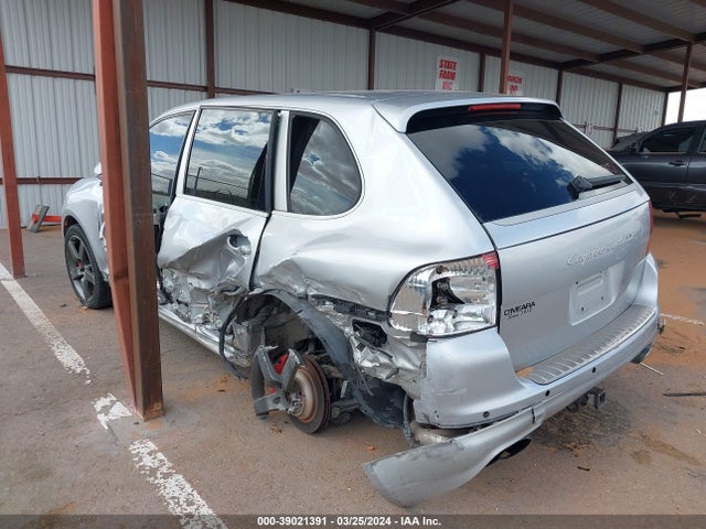 2006 PORSCHE CAYENNE WP1AC29P46LA92341 Photo 2