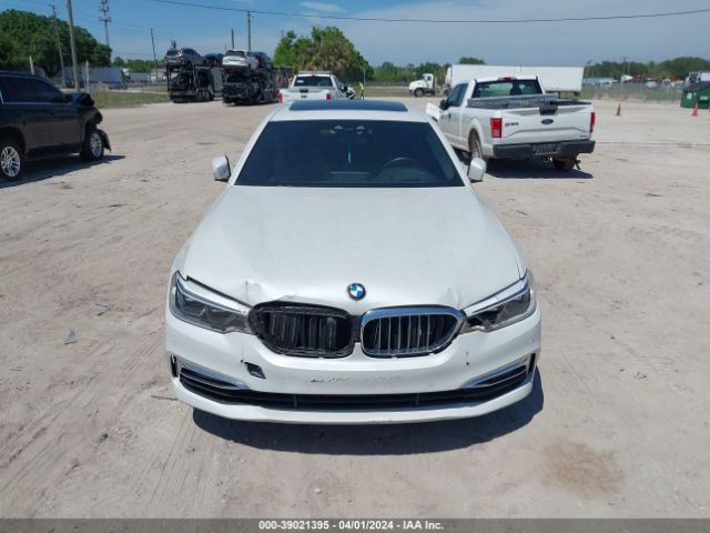 WBAJE5C34HG916379 BMW 540I