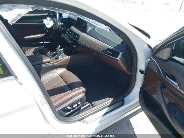 WBAJE5C34HG916379 BMW 540I