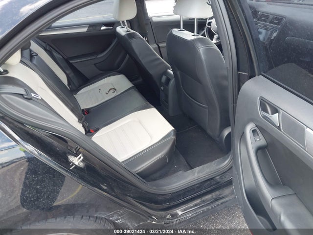 3VWD17AJ3GM290558 Volkswagen Jetta 1.8t Sport