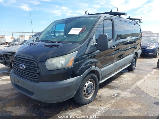 Ford Transit-150 2015 1FTYE1YM3FKA21620 Image 2