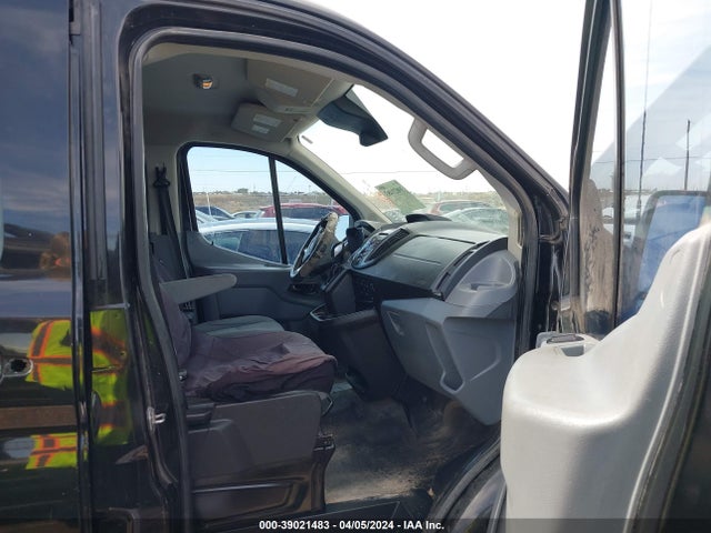 Ford Transit-150 2015 1FTYE1YM3FKA21620 Image 5
