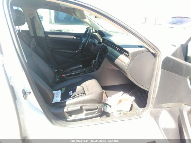 1VWSA7A32LC013467 Volkswagen Passat 2.0t Se