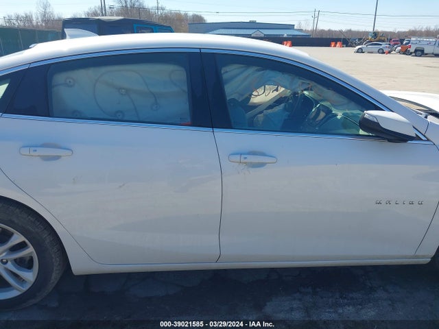 Chevrolet MALIBU LT 2018 1G1ZD5ST1JF205611 Image 14