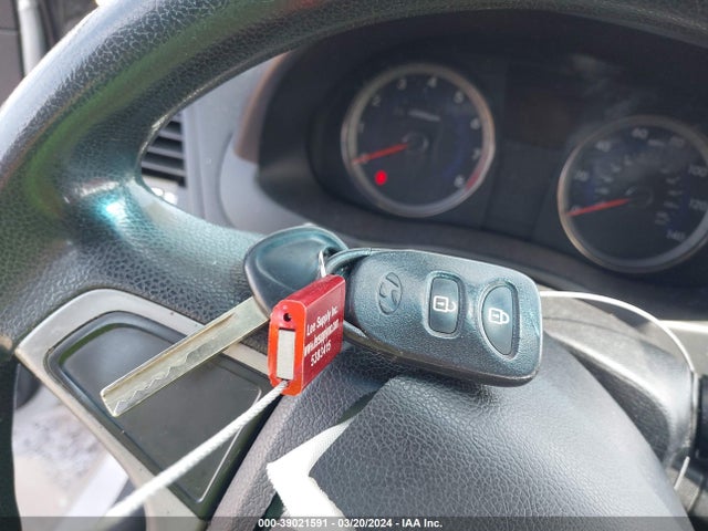 Hyundai ACCENT SE 2017 KMHCT5AEXHU315660 Image 11