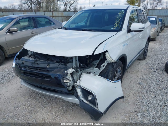 JA4AD3A33HZ023325 Mitsubishi Outlander Se