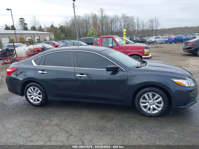 Nissan Altima 2.5 S 2017 1N4AL3AP1HC226878 Image 13