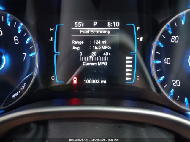 2C4RC1DG8LR266002 Chrysler Voyager Lxi