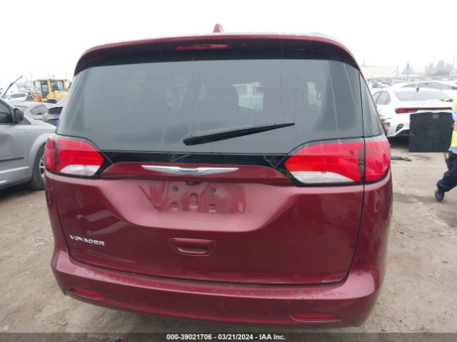 2C4RC1DG8LR266002 Chrysler Voyager Lxi
