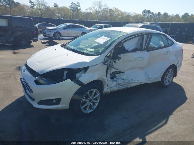 Ford FIESTA SE 2017 3FADP4BJXHM116864 Image 2