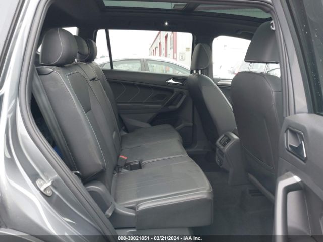 3VVCB7AX1PM072135 Volkswagen Tiguan 2.0t Se R-line Black