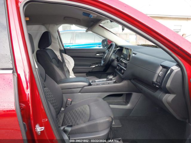 5N1DR3BC9NC220755 Nissan Pathfinder Sv 4wd