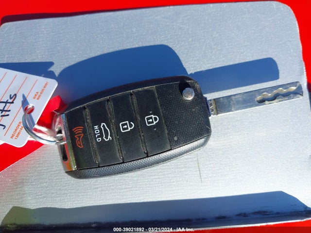 KIA Optima Lx 2019 5XXGT4L37KG324681 Image 11