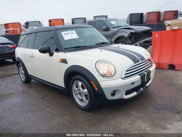 2009 MINI COOPER CLUBMAN WMWML33579TP97681 Photo 0