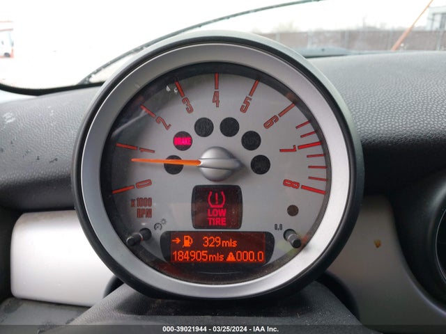 2009 MINI COOPER CLUBMAN WMWML33579TP97681 Photo 6