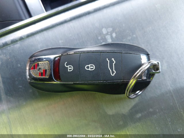 2018 PORSCHE MACAN WP1AB2A59JLB32547 Photo 10