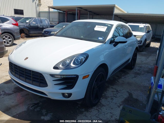 2018 PORSCHE MACAN WP1AB2A59JLB32547 Photo 1