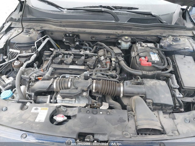 Honda Accord Touring 2018 1HGCV1F96JA107903 Image 10
