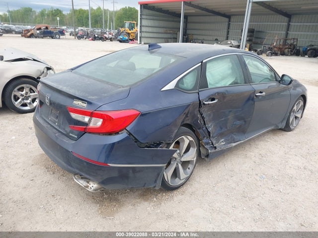 Honda Accord Touring 2018 1HGCV1F96JA107903 Image 4