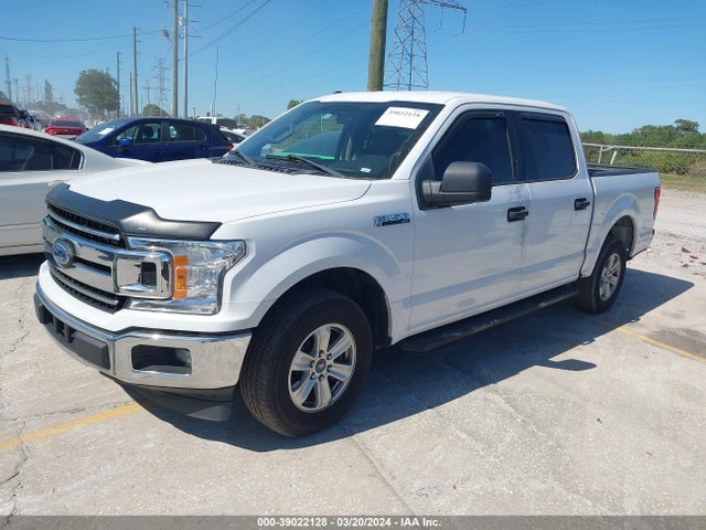 Ford F-150 Xlt 2018 1FTEW1CG7JKE78182 Image 2