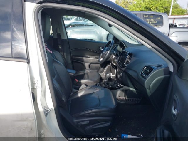 3C4NJDCB8JT169033 Jeep Compass Limited 4x4